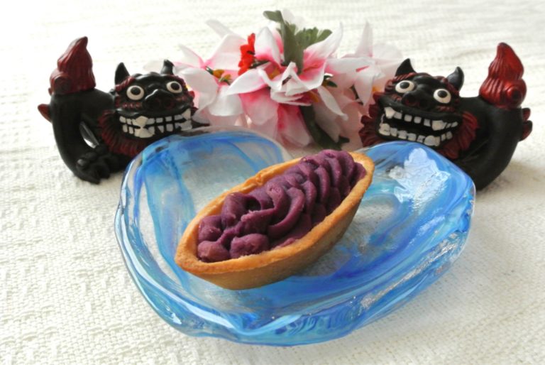沖縄土産　紅芋タルトといえばお菓子御殿！ナンポーとの違いって？どっちが人気なの？
