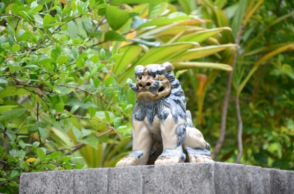 なぜ、贈り物としてシーサーが選ばれるのか？