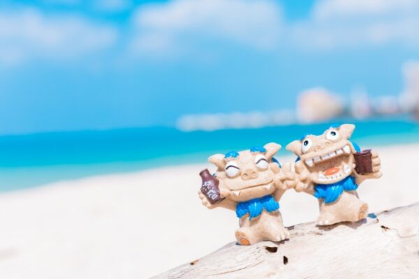 【退職祝いに沖縄のシーサーを贈る意味は？】長年の苦労を労う贈り物になる？