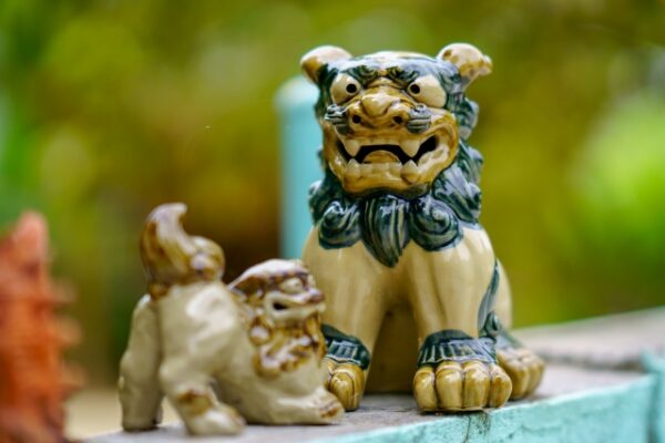 父の日に合うシーサーの「色合い」と「素材感」はある？