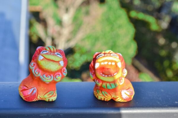 シーサーを結婚祝いに贈るか迷ったときの考え方は？