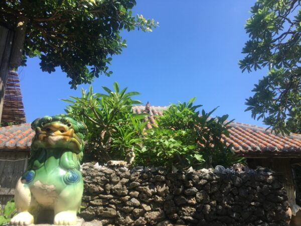 シーサーを逆に置いても「問題では無い」とされる理由は？