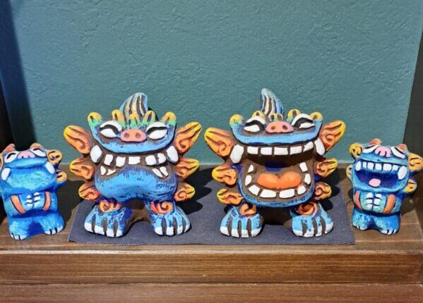 「青色」のシーサーが持つ意味と特徴は?