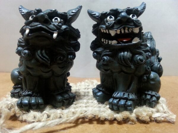 「黒色」のシーサーが持つ意味と特徴は?