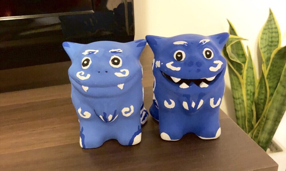 沖縄の琉球村で作った当時の手作りシーサー(2018年11月撮影)