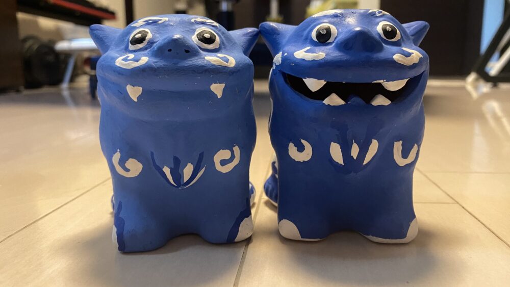 琉球村の手作りシーサー7年後の経年変化の確認：正面から(2026年2月撮影)